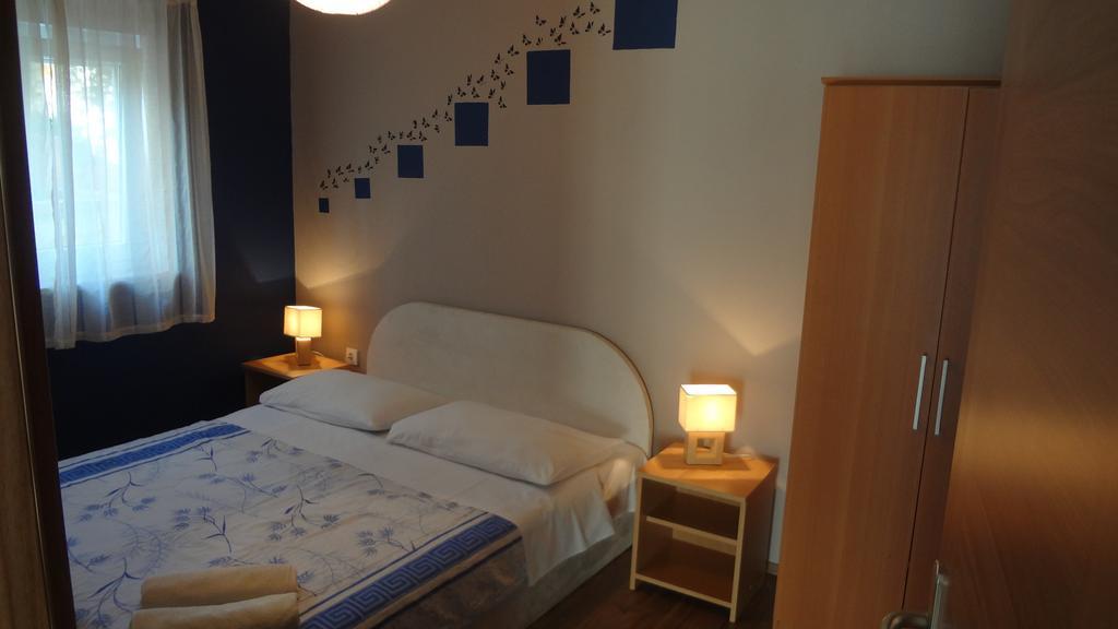 Apartments Laura I Angelina Tribalj Zewnętrze zdjęcie