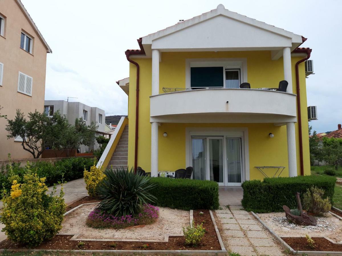 Apartments Laura I Angelina Tribalj Zewnętrze zdjęcie